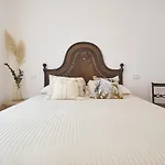 Bright Luxury Apartment